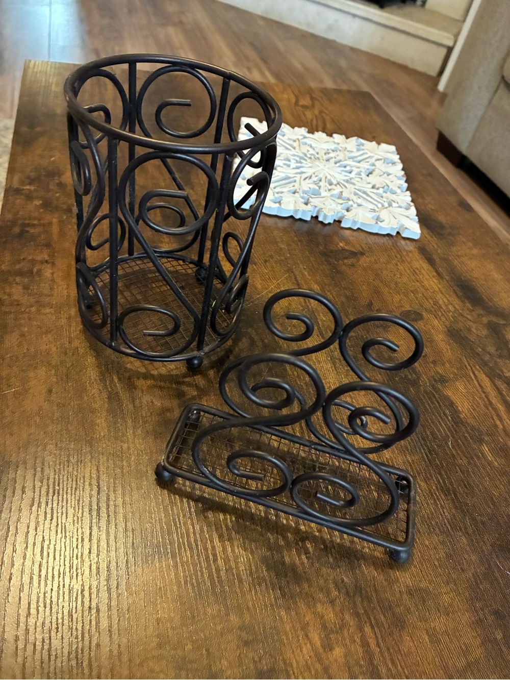 Decorative Metal Swirl Utensil Holder & Napkin/Letter Holder Set